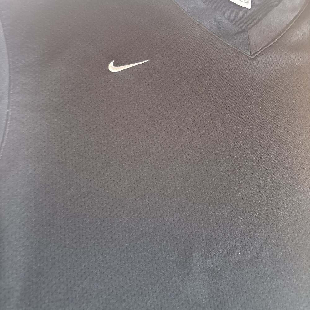 Nike - Picture 4 of 7